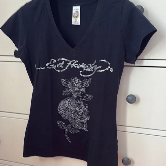 Ed Hardy Black V-Neck Women's Top - Picture 7 of 8